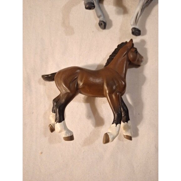 Safari Ltd Horse Clydesdale Foal Brown Bay Dapple Gray Dun Tan 1997 2004 Figure - Picture 8 of 9